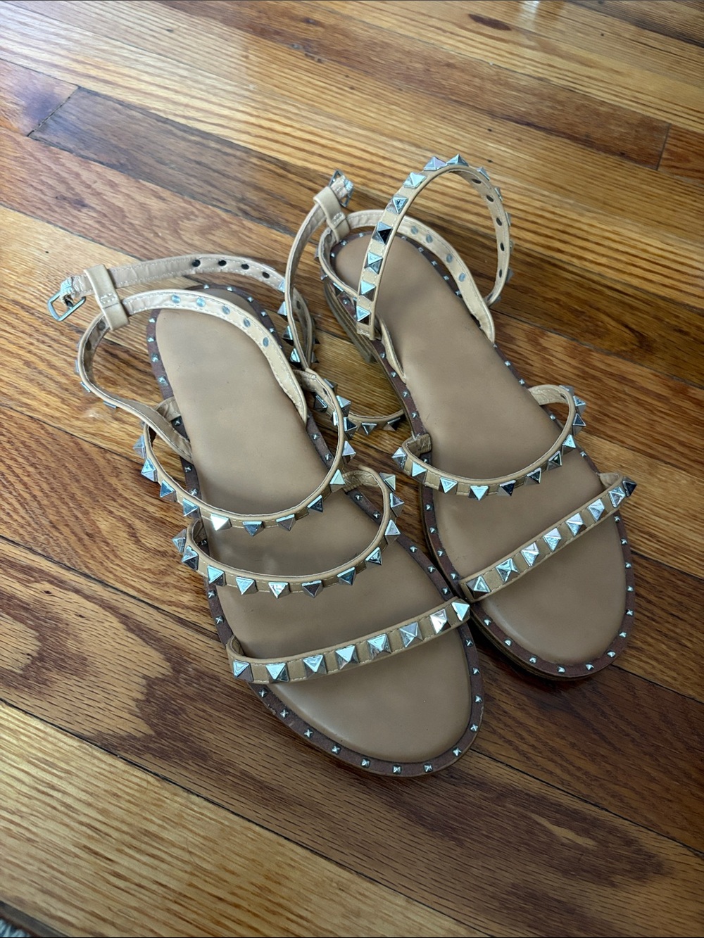 Women’s Tan Studded Strappy Sandals with Pyramid Accent